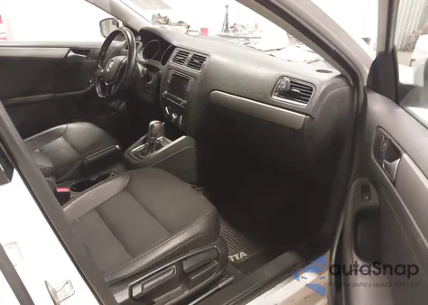 2017 Volkswagen Jetta 1.4T Se z USA, uszkodzony, nr VIN 3VWDB7AJ0HM398022